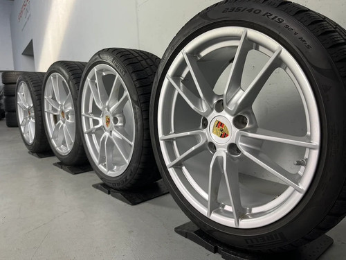 Porsche 992 20 - 992.1, pouces