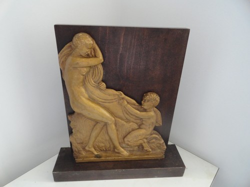 Scupture bas relief - relief, déco