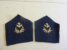 PAIRE D' INSIGNES D' UNIFORME