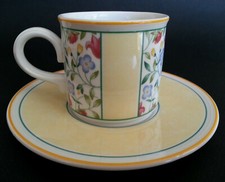 Très jolie TASSE A CAFE +