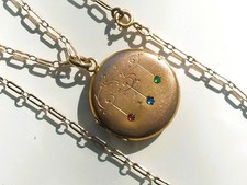 BEAU PENDENTIF PORTE-PHOTOS