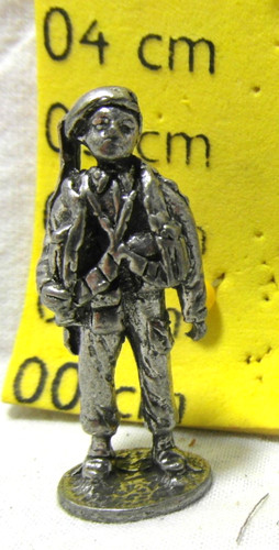 Petite figurine métal - figurine, en