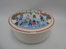 VINTAGE VILLEROY & BOCH PORCELAIN LIDDED DISH NAIF CHRISTMAS LAUPLAU