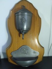 Ancienne fontaine mural en