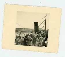 Photo SNAPSHOT 1952, Blankenberge Marie pink boat landing gateway