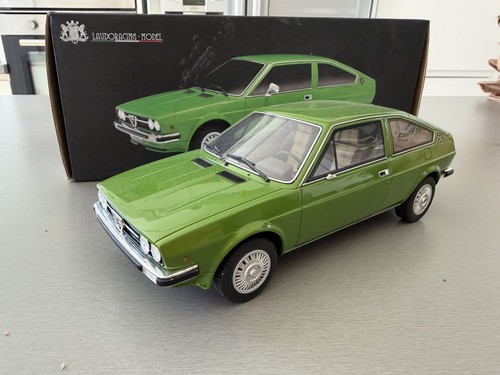 Laudoracing models alfa - 1/18,