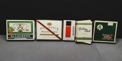 Lot paquets de - de, cigarettes