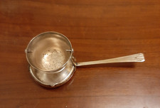 Passe Thé en argenterie Art