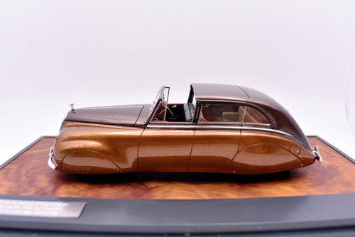Miniature voiture ancienne - miniature,