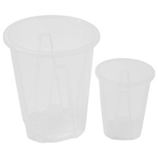 Pot de fleurs en plastique