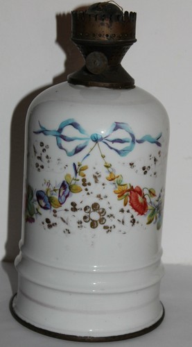 Ancienne lampe pétrole - ancienne, a