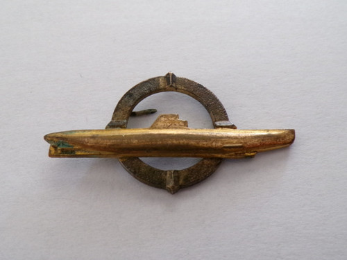 Insigne militaire ancien - insigne,