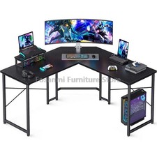 Bureau de jeu moderne en forme