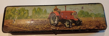 ANCIEN PLUMIER DECOR TRACTEUR