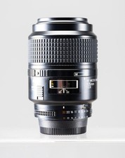 Nikon Nikkor 105mm F2.8 AF