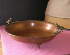 Plateau de service vintage sur pied en cuivre - Figurine d'oiseau