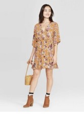 ** NWT- Womens Floral Print