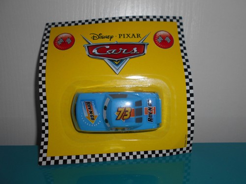9 voiture plastique - 17.3.26.9,