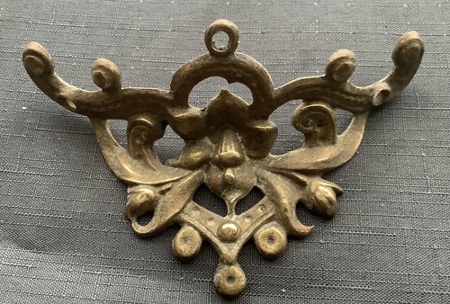 Ancien ornement bronze laiton