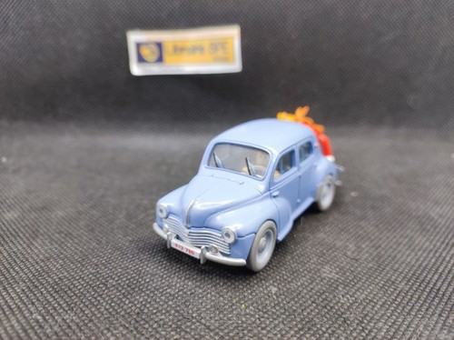 Renault 4cv la - ▄▀▄,