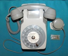 ANCIEN TELEPHONE MURAL S63