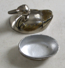 Boîte en métal argenté "canard" pour bijoux ou autre Longueur 11 cm Poids 580 gr