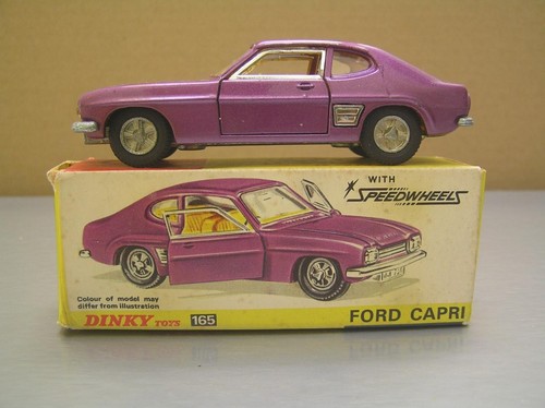 Dinky toys 165 ford - ford, capri