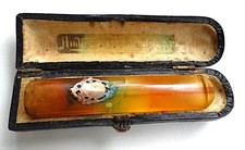 Fume cigarette en Ambre Russe