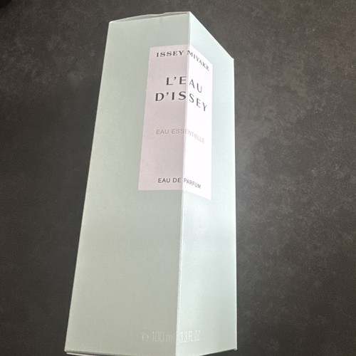 Eau essentielle de - essentielle,