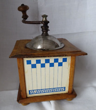 Ancien moulin à café PEUGEOT , décor LUSTUCRU , damiers bleus