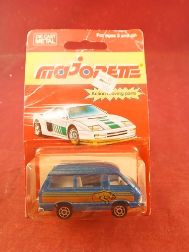 Vintage 1980 majorette - vintage, 1980's