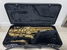 Saxophone alto YAMAHA YAS-275 d'occasion avec étui rigide