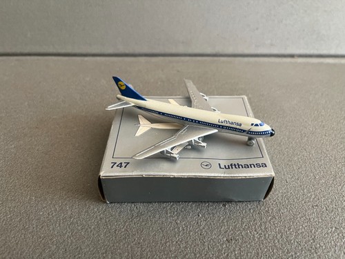Ancien avion miniature - miniature, boeing