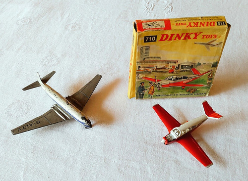 Avions dinky toys commet - avions, "dinky
