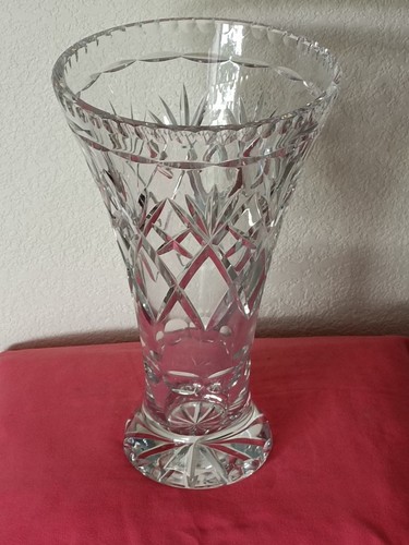 Grand vase cristal taillé - grand,