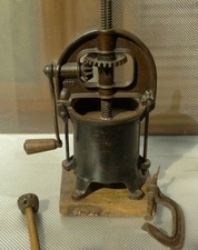 ANCIEN OUTIL  MACHINE USA