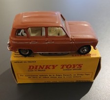 DINKY TOYS JOUET  RENAULT R 4