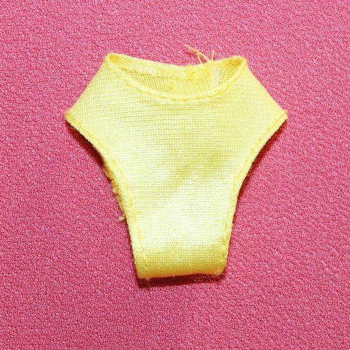 Culotte jaune gymnastique