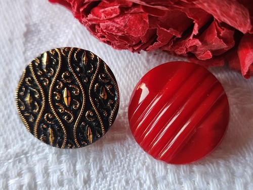 Duo boutons anciens - en, verre