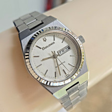 Vintage BULOVA Ladies automatic watch day/date swiss 1979