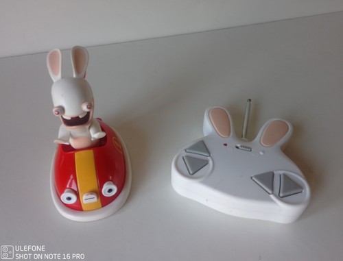 Voiture télécommandée - voiture,