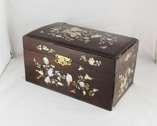 Ancienne boîte chinois - chinois, en