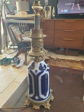 LAMPE A PETROLE ANCIENNE EN