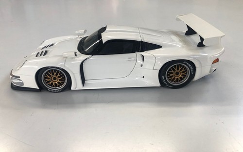 Porsche 911 gt1 eme - 1/18,