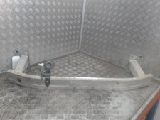 Renfort pare choc avant