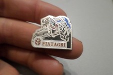 Pin S broche Badge FIATAGRI