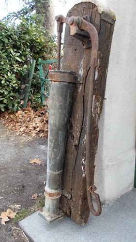 Pompe eau ancienne - à, cuivre