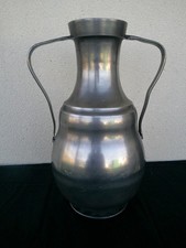 GRAND VASE EN ETAIN A 2