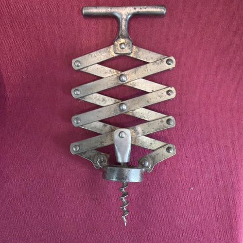 Tire bouchon corkscrew - tire-bouchon, À