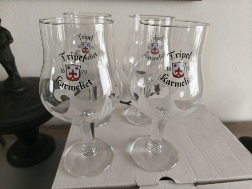 Lot jolis verres à - 4,